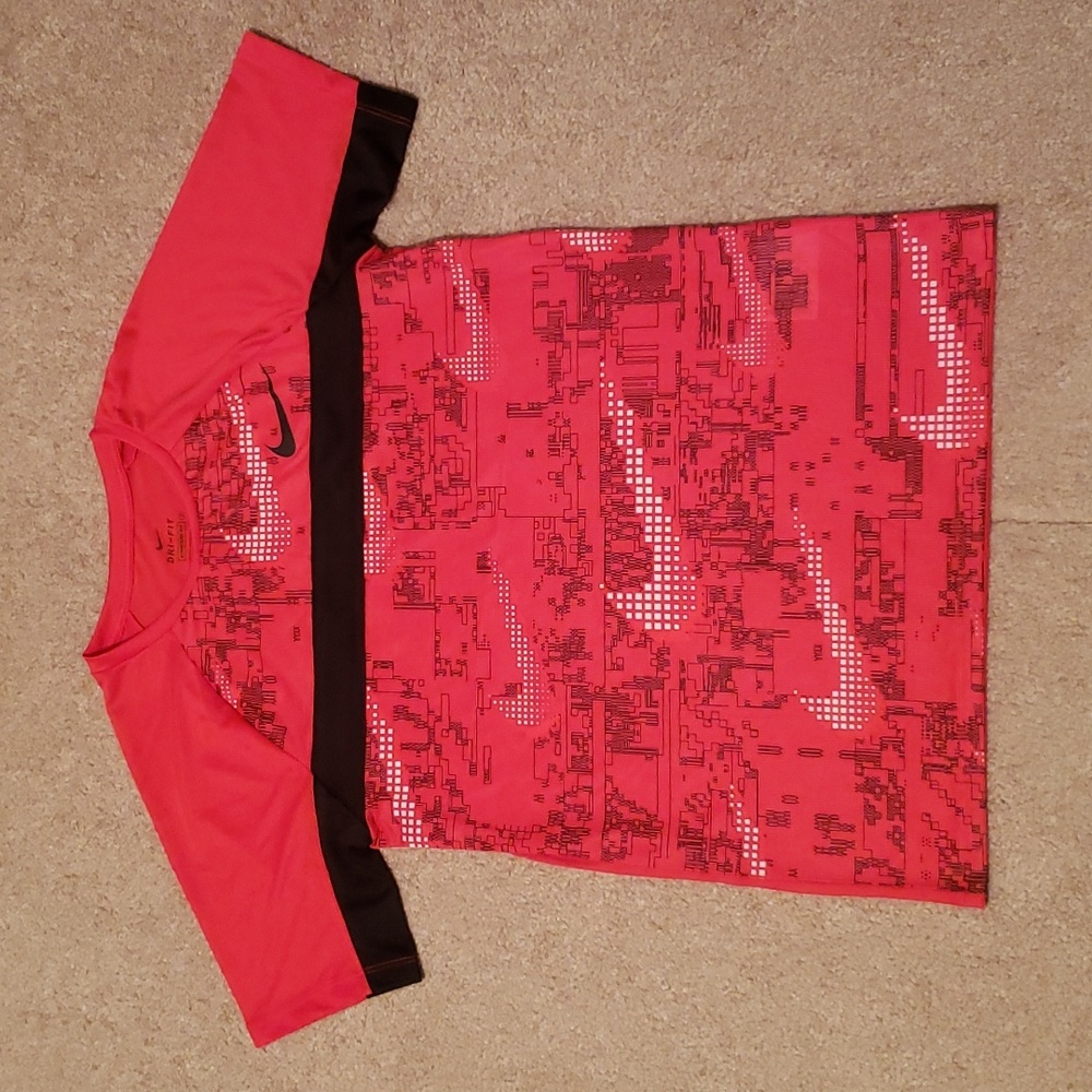 Nike Boys Dominate Short-Sleeve Shirt